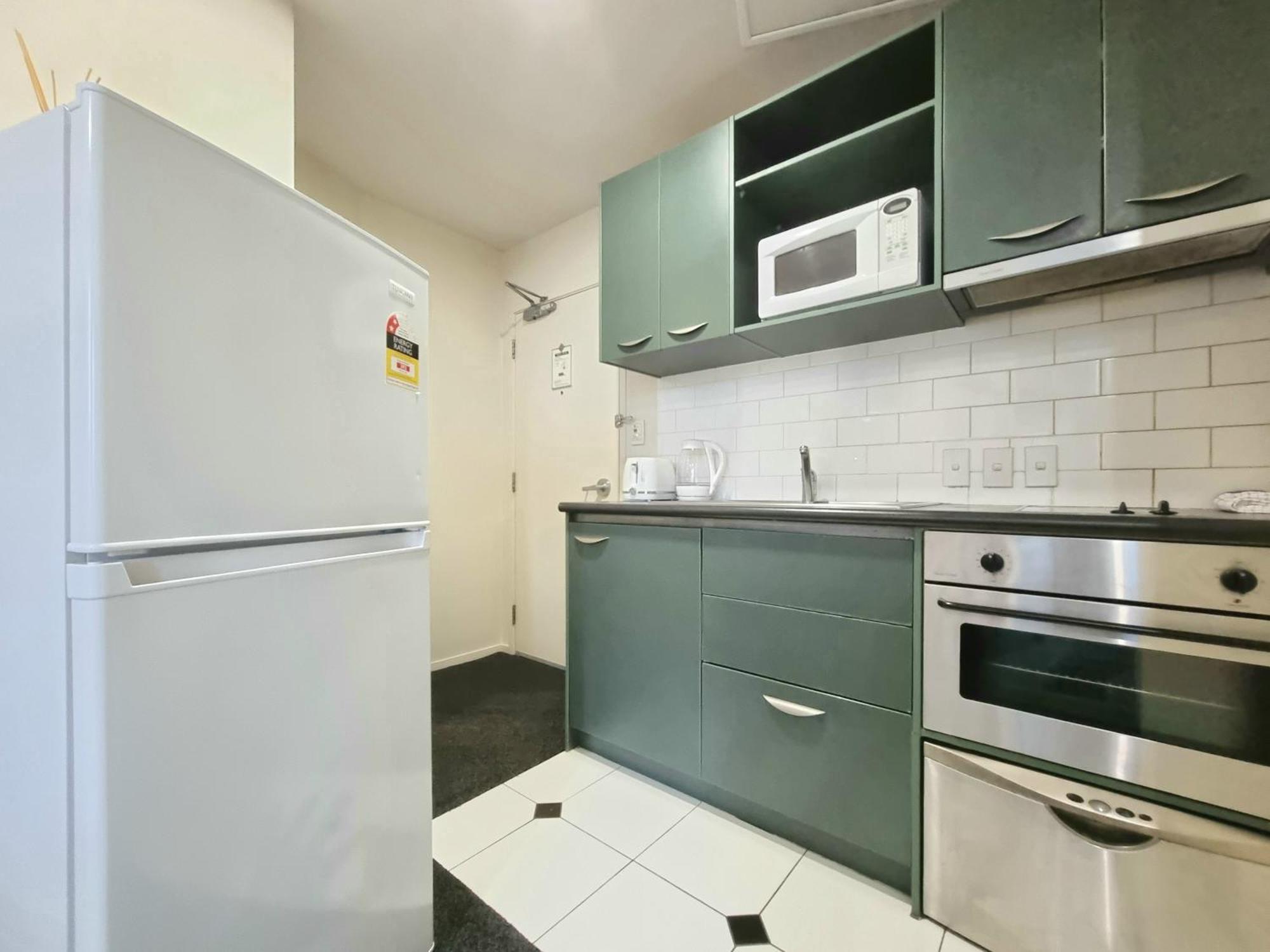 Urban Deco Apartment On Queen Street Auckland Zimmer foto